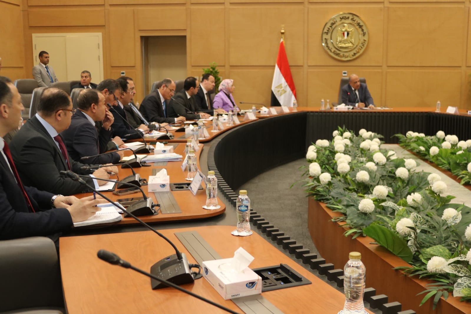 وزير الكهرباء يتابع استعدادات شركات الكهرباء لفصل الصيف 